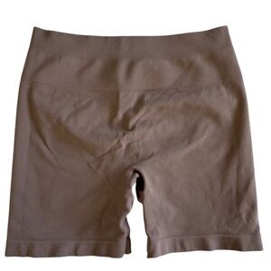 Seamless Tan Bike Shorts for Women